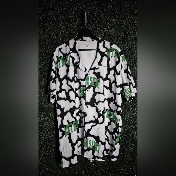 Other - Black and White Graphic Men's Shirt